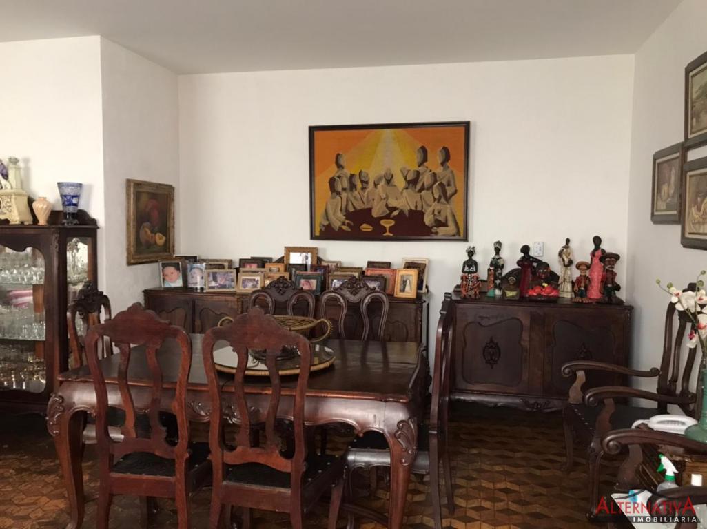 Casa à venda em Centro, Catanduva - foto 1 de 15