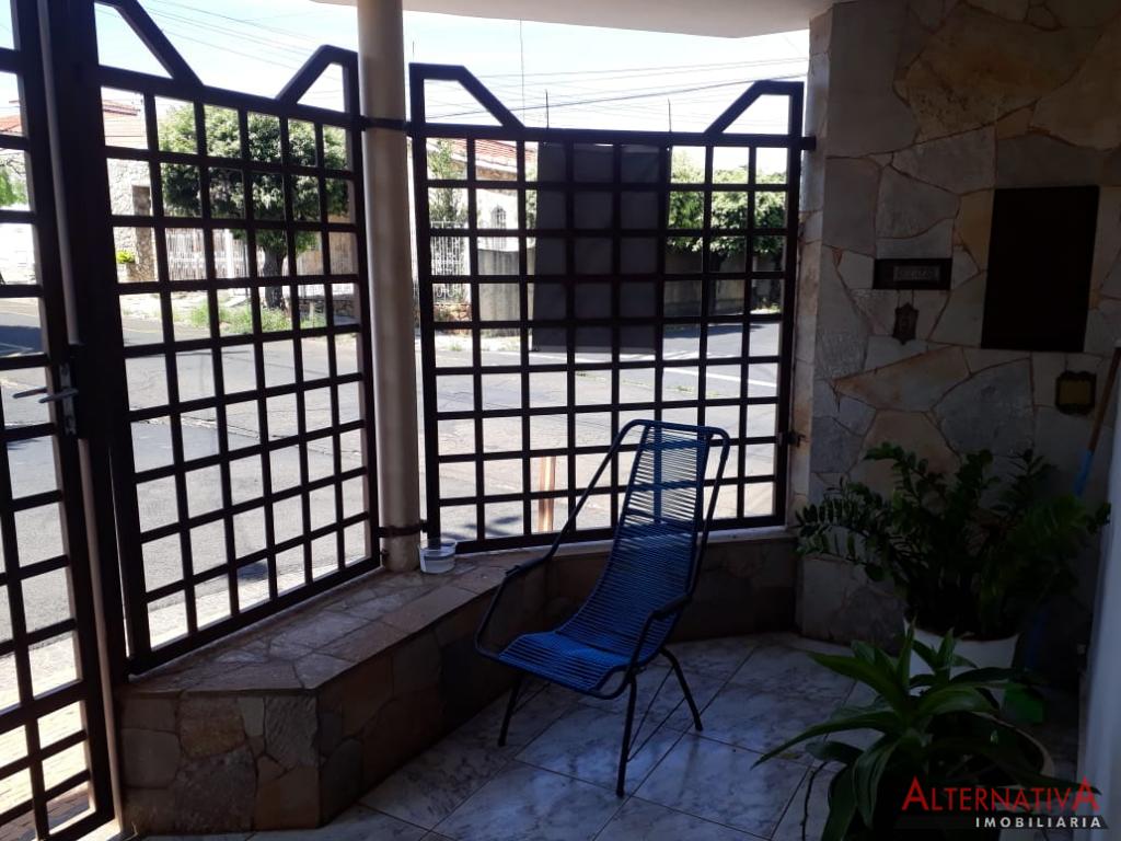 Casa à venda em Vila Motta, Catanduva - foto 2 de 19