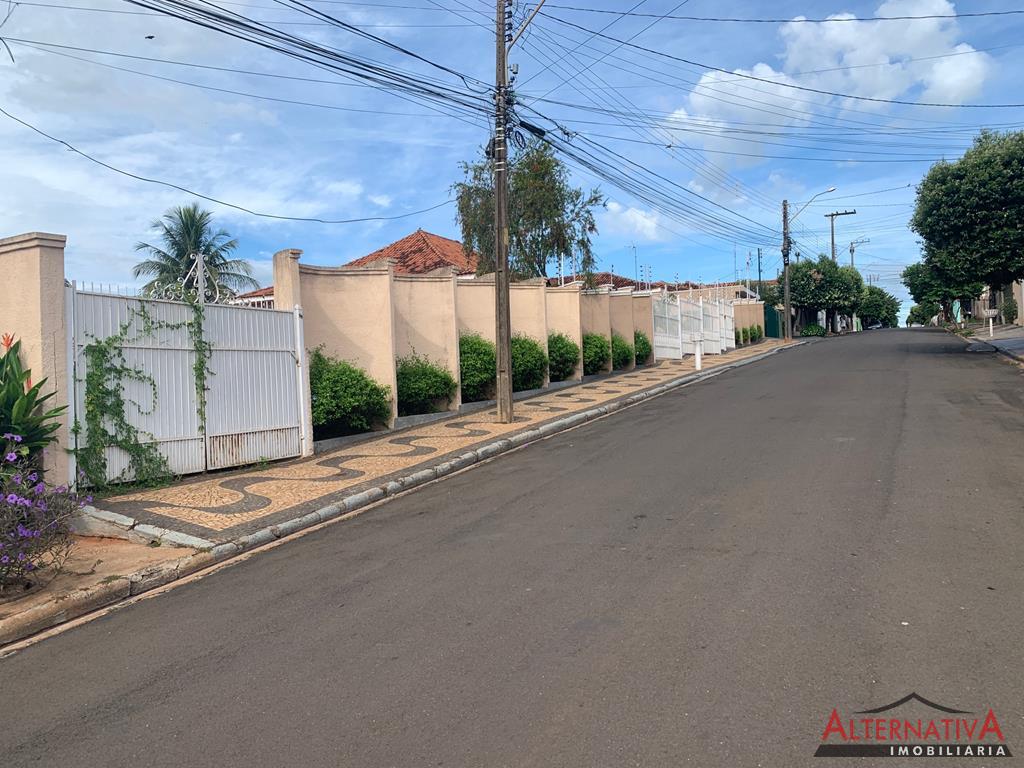 Casa à venda em Jardim Caparroz, Catanduva - foto 2 de 35