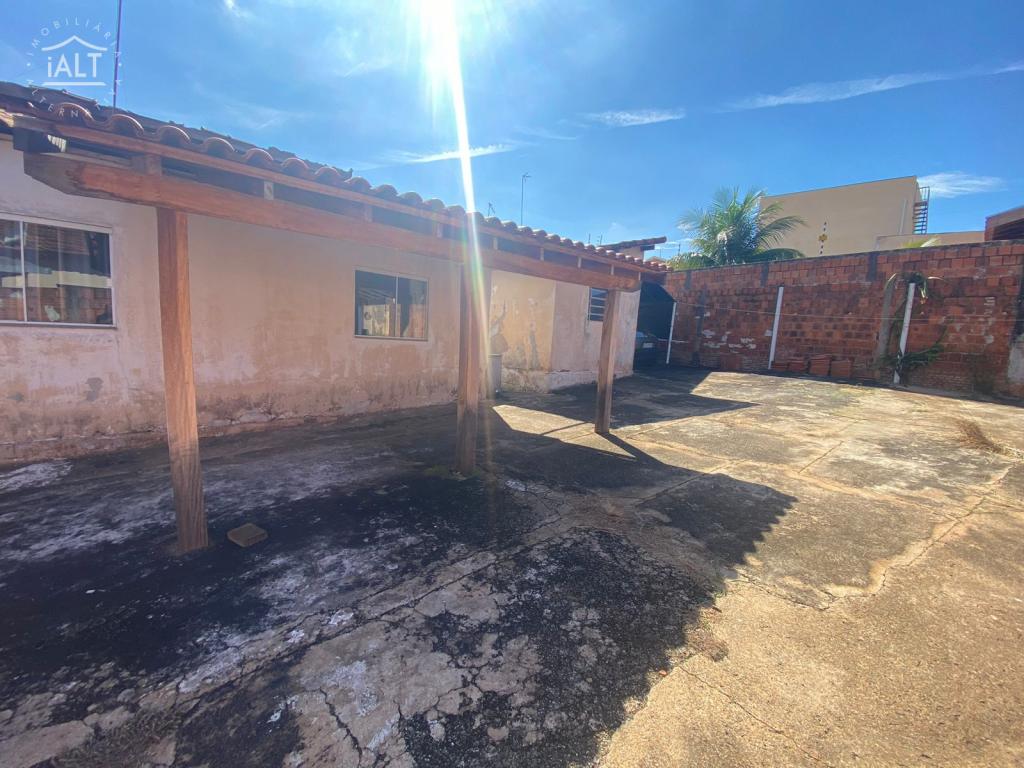 Casa à venda em Vila Maria Jorge, Catanduva - foto 1 de 13