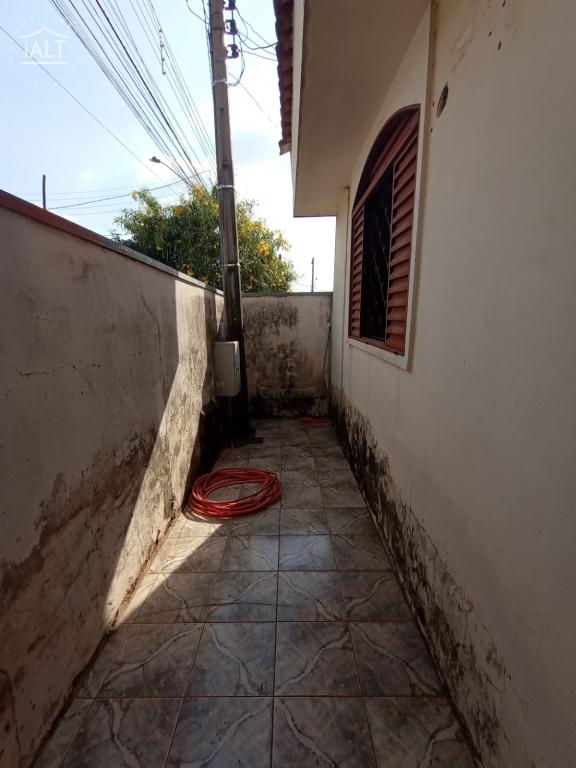 Casa à venda em Conjunto Hab Euclides Figueiredo, Catanduva - foto 1 de 22