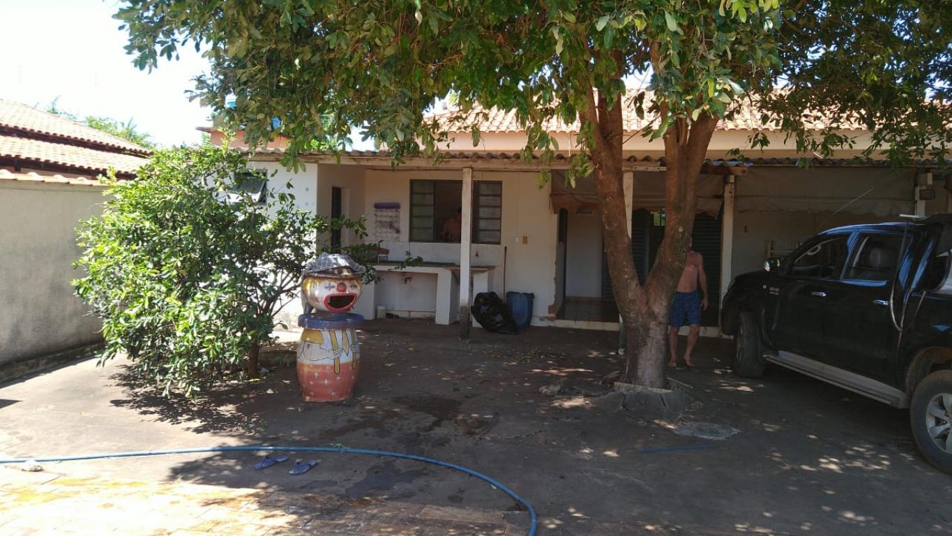 Rancho à venda em Pedregal De Aguas Do Rio Grande, Guaraci - foto 1 de 8