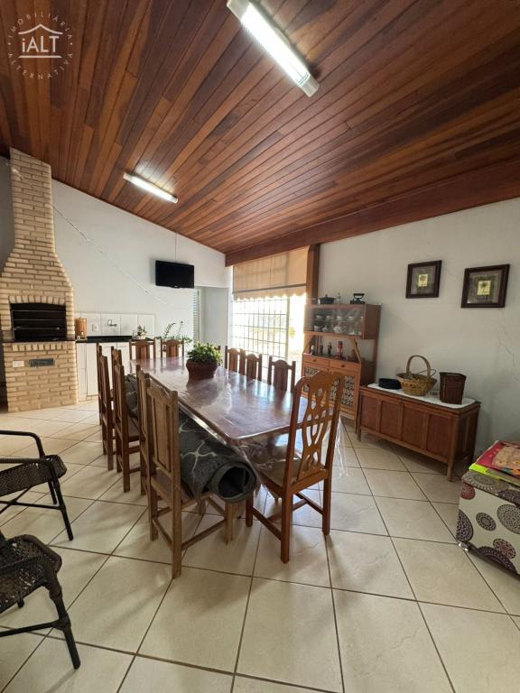 Casa à venda em Jardim Residencial Chiodini, Catanduva - foto 12 de 15