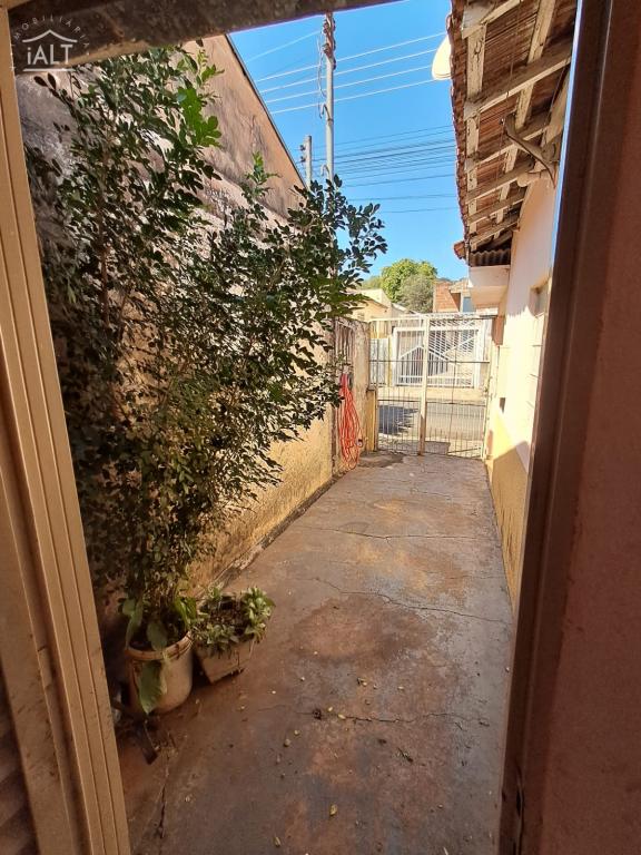 Casa à venda em Vila Motta, Catanduva - foto 1 de 10