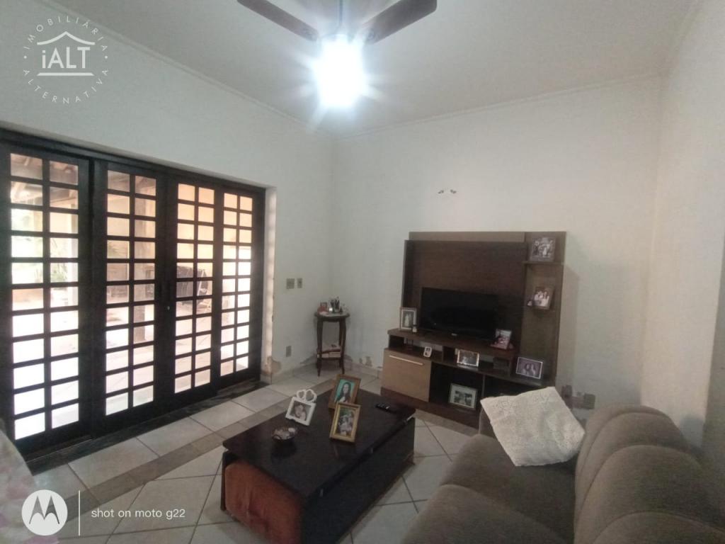 Casa à venda em Parque Iracema, Catanduva - foto 2 de 27