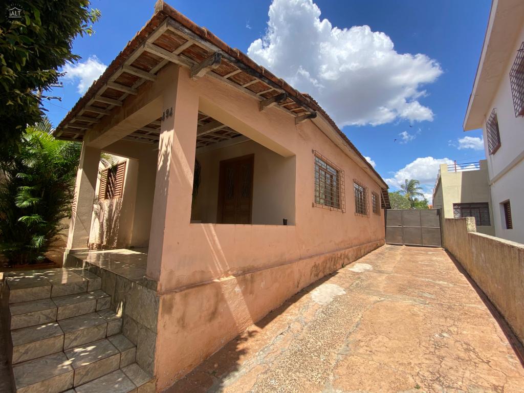 Casa à venda em Higienopolis, Catanduva - foto 1 de 14