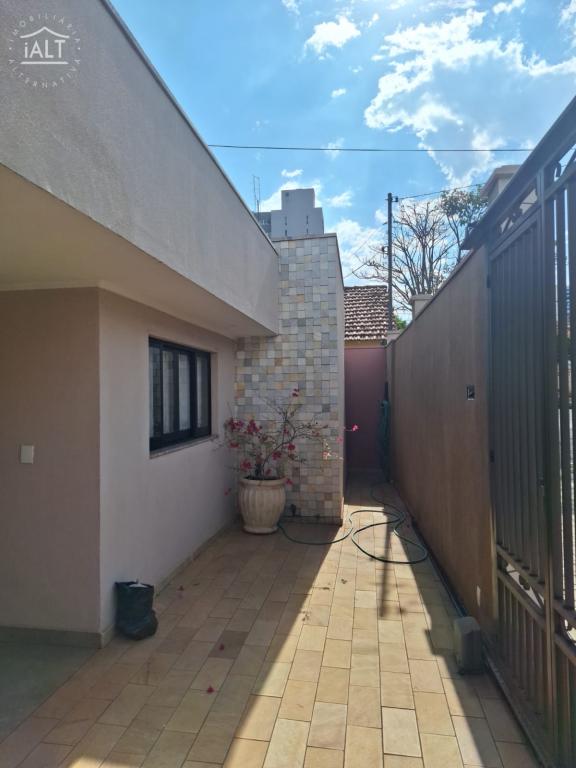Casa à venda em Centro, Catanduva - foto 2 de 12